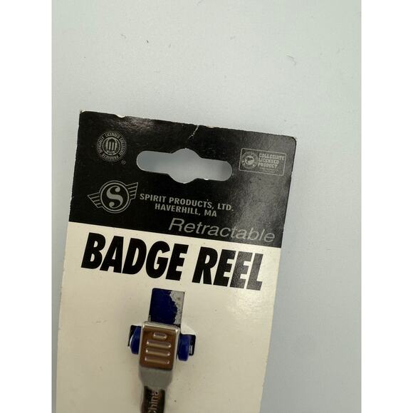 Yale University Retractable Badge Reel - Spirit Products LTD - New on Card - Picture 3 of 4